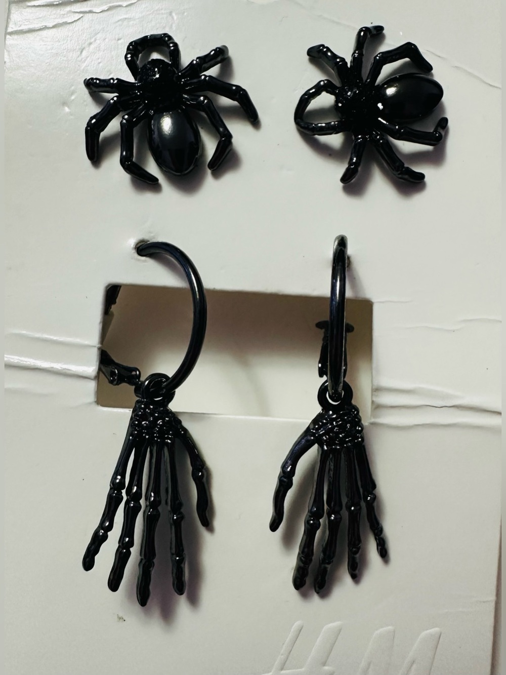 H&M Black Spider Studs & Skeleton Hand Hoop Earrings - Black